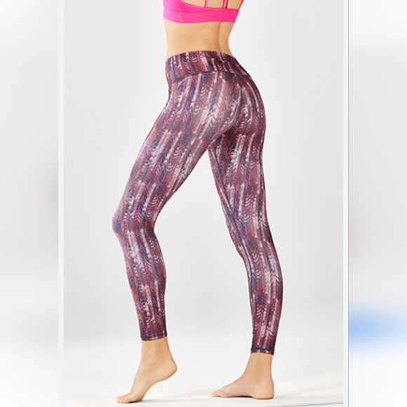 Fabletics Midrise Power Hold Zip Pocket Pattern capri leggings  XL - Picture 1 of 14